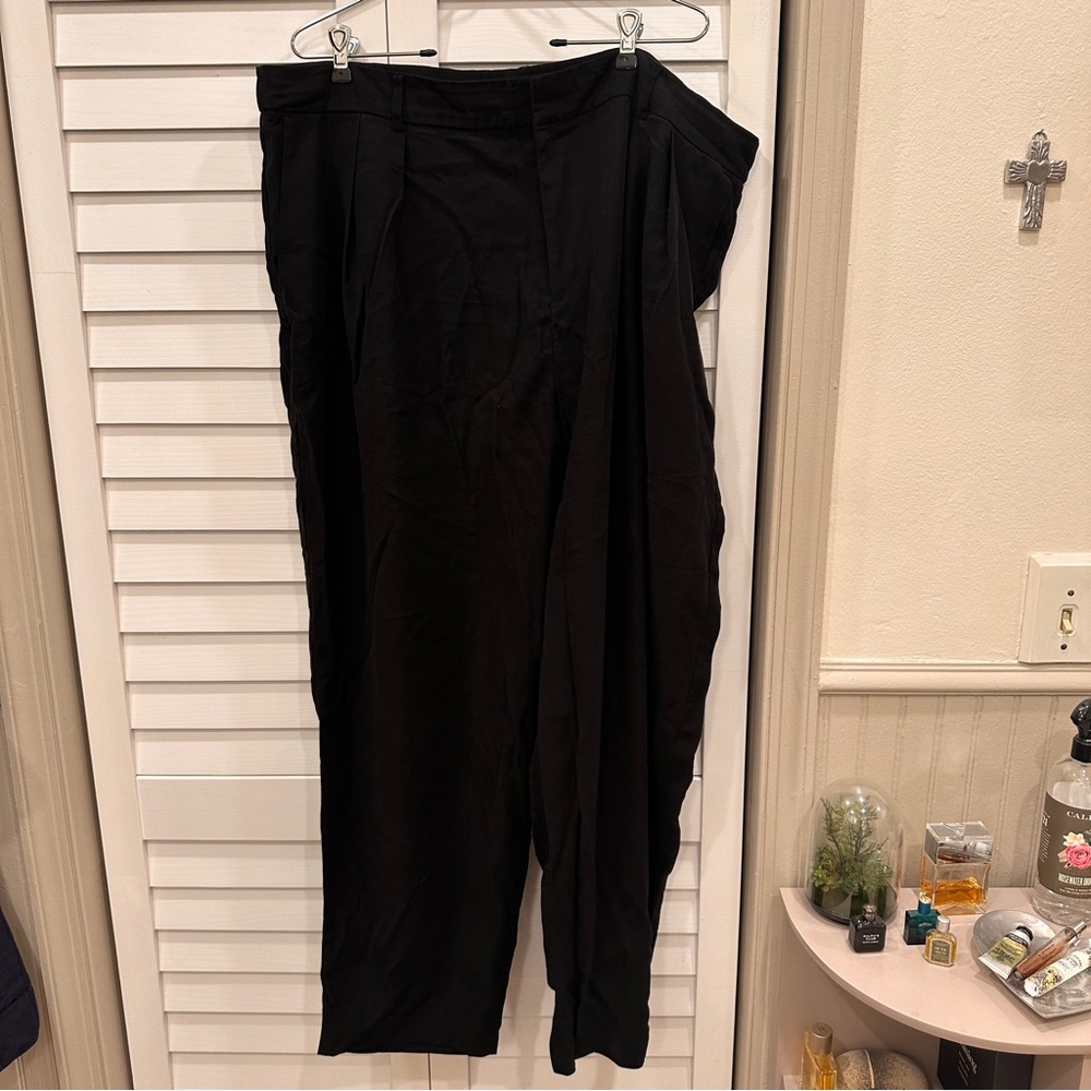 Eloquii black pleated Pants size 20